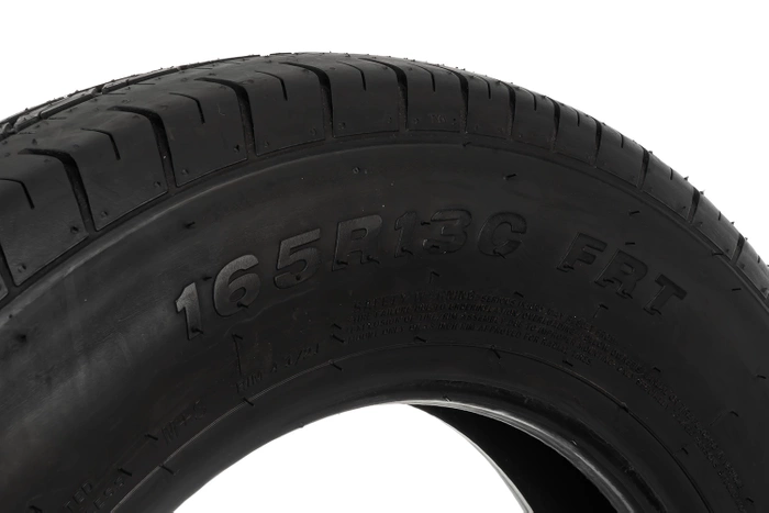 Conjunto de dois pneus reforçados para reboque Linglong R701 165/80 R13C 96/94N
